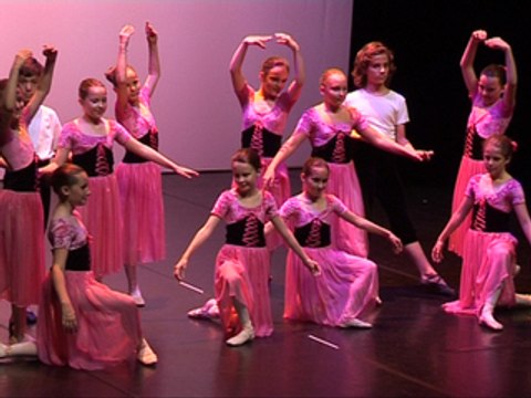 TULLE SPECTACLE DE DANSE DE FIN D'ANNEE EXTRAITS