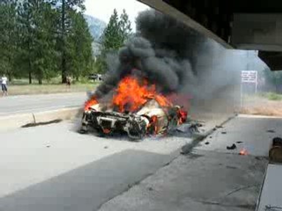Enzo Ferrari burns in Okanagan  www.klamm.de/?refid=329704