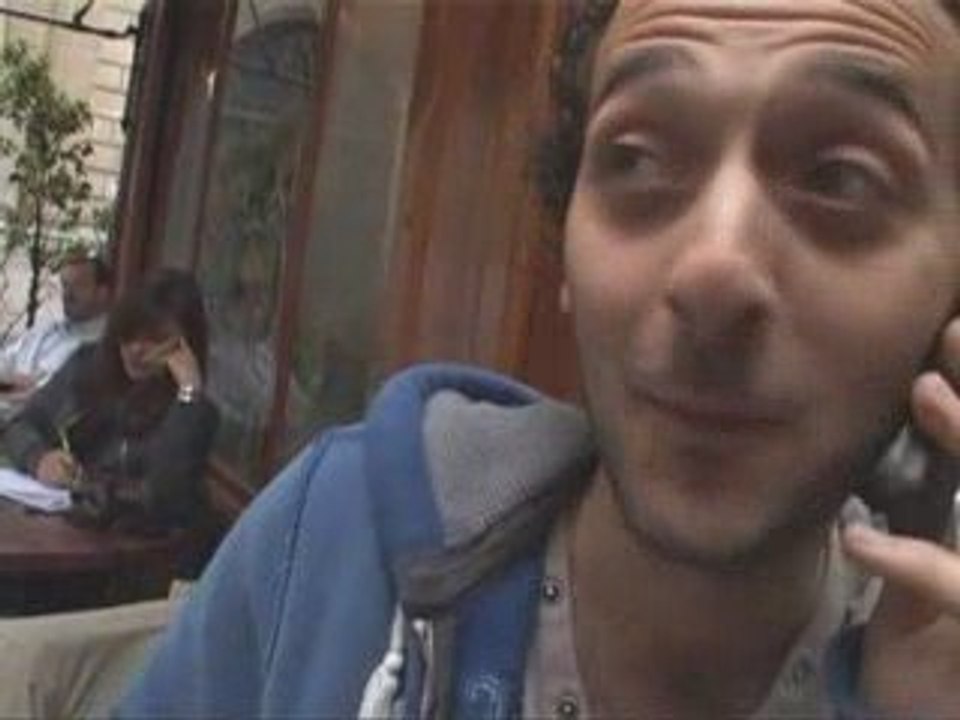 Faire son bogoss quand on est timide...
