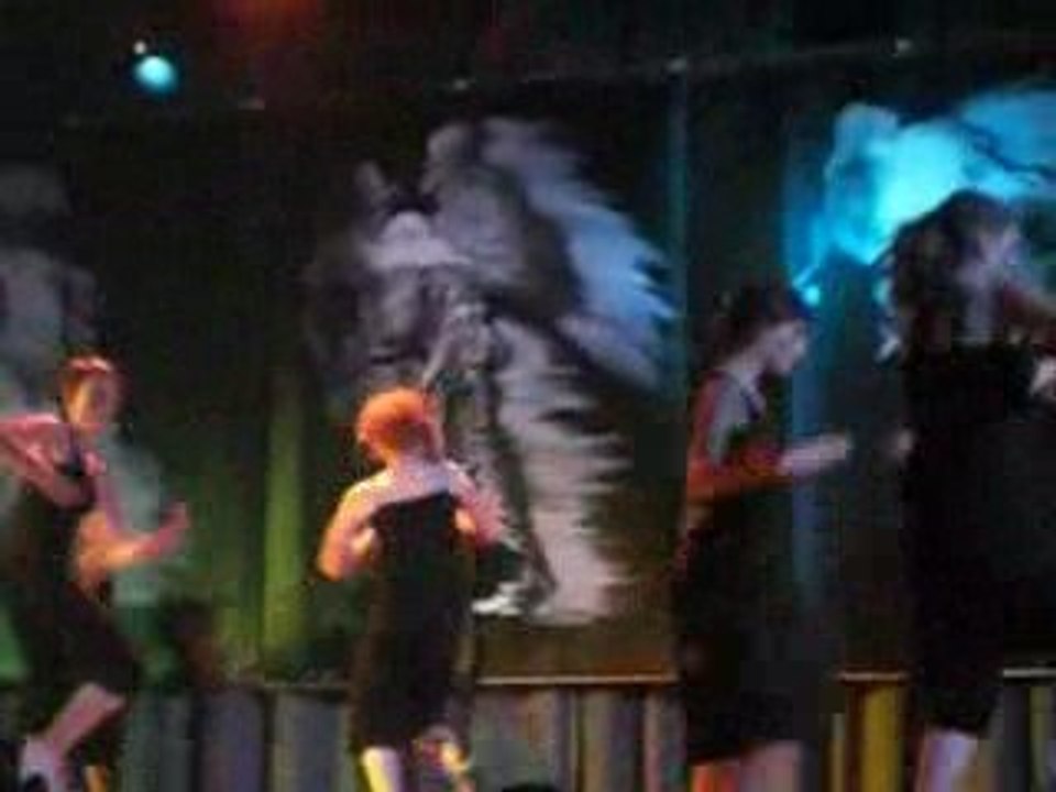 Choré de funky sur Ne-YO spectacle 2OO9 Luxeuil