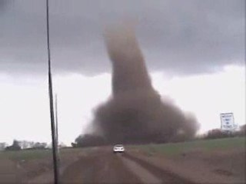 tornade : effroyables et saisissantes 2