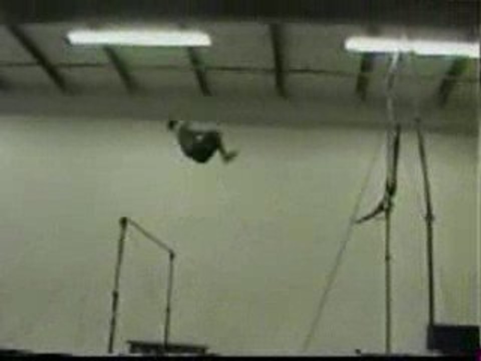 Humour - Gamelle accident en gymnastique