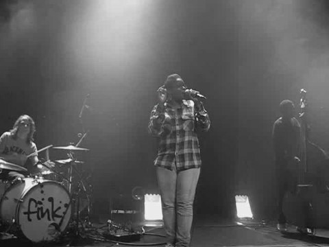 Speech Debelle @ Café de la Danse | 10.06.2009