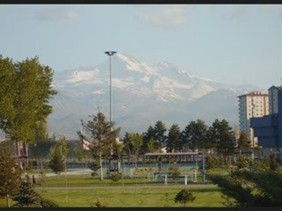 Kayserinin Gözbebegi "Erciyes" & Arif Sag "Yol ver daglar"