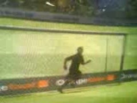 coup franc de roberto carlos sur pes 2009