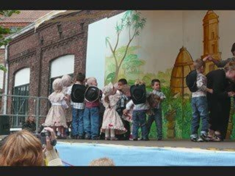 fête d'école d'estelle 2008-2009