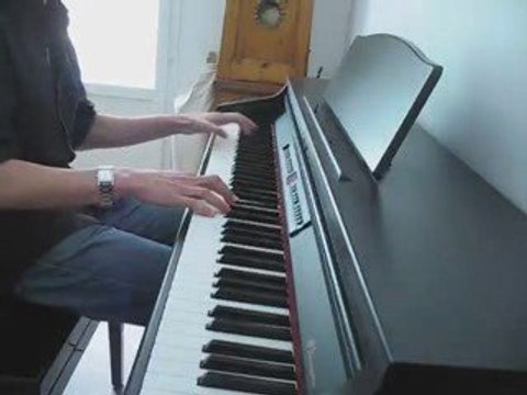Baby when the lights de David Guetta au piano