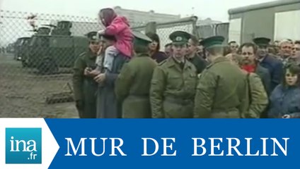 La destruction du Mur de Berlin freiné par la police - Archive INA