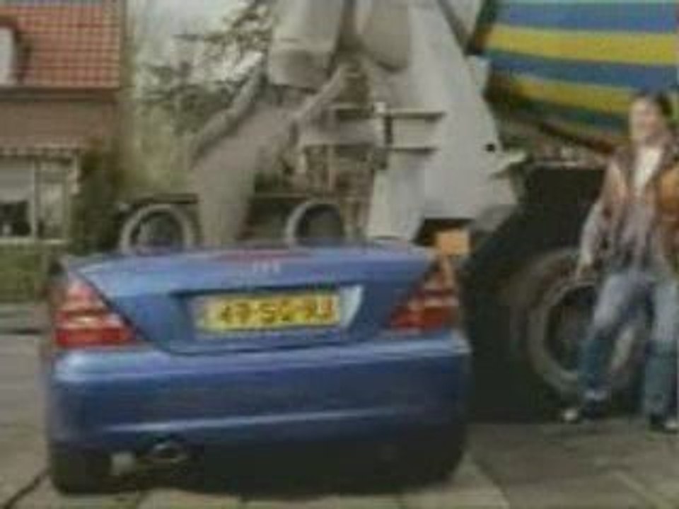 Pub humour ciment et ferrari