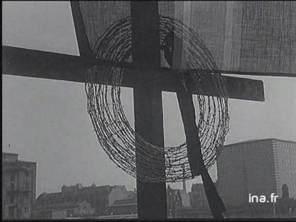 les manifestations devant le mur