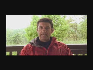 The Knee Pain Guru - Sharp Pain in Knee with Clicking