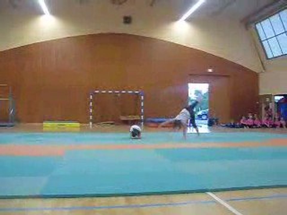 les écureils spectacle de gymnastique Elsie et Célia