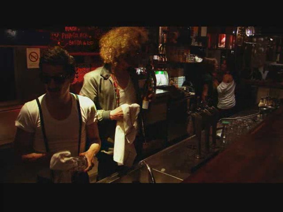 LES SALAUDS A BANANE @ FAVELA CHIC TEASER 2/4