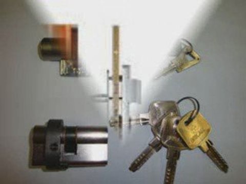 ouverture de porte en urgence paris 01 77 38 12 12