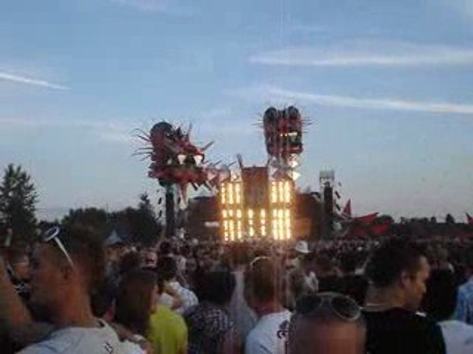 Headhunterz @ Defqon.1 2009 Mainstage
