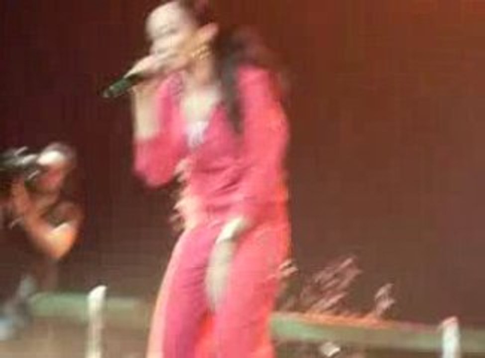 Kenza Farah au Zenith de Paris