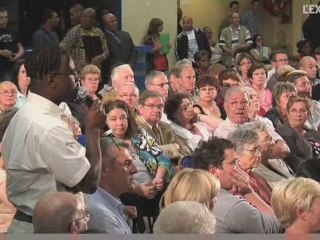 Copé invite Fadela Amara et Tapie pour se forger un avenir