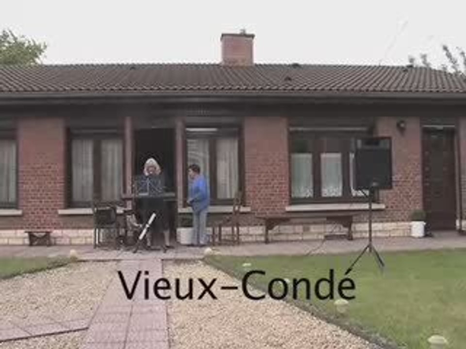 Les vieux et la Mama   °