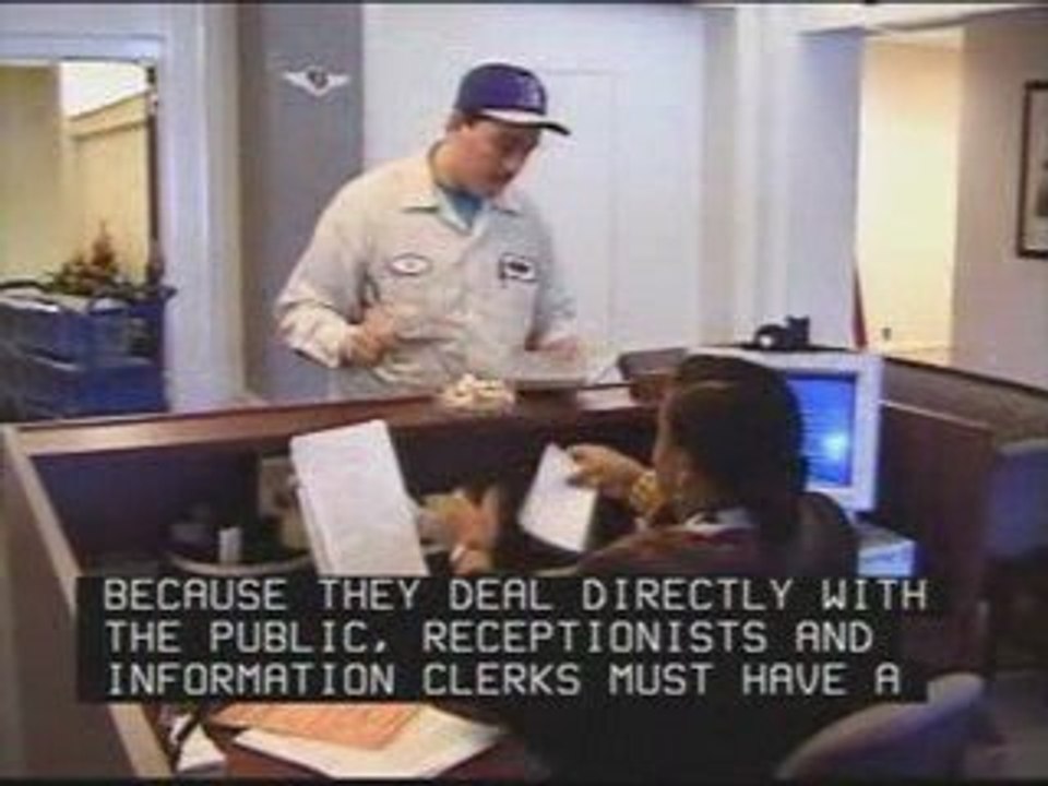 How To Become a Receptionist