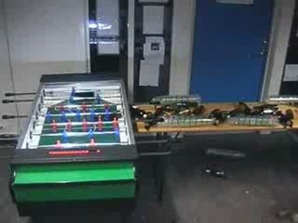 Dominos canette de bieres