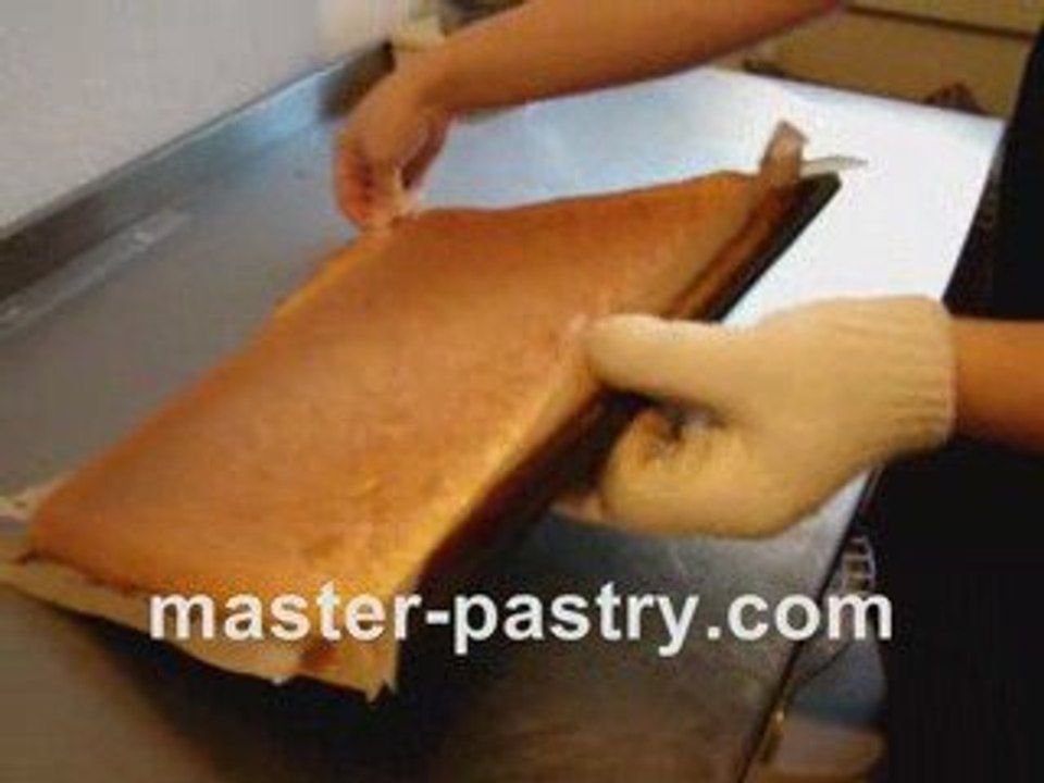 Swiss Roll - How To Make a Swiss Roll Cake