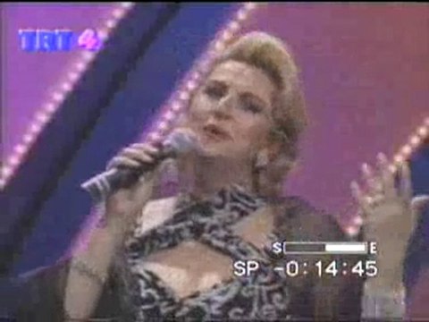 Pelin UYANIKER (ben yağmur ben güneş ben sevgi seli )