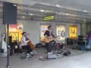 Manu Larrouy au métro