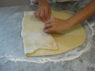 Medialunas Croissant de Manteca y Facturas Primera Parte