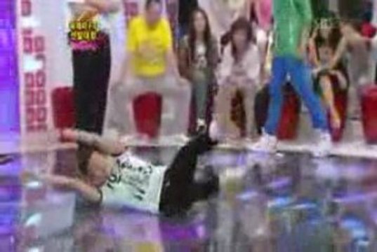 320HQ StarKing Yesung Spazzy Dance