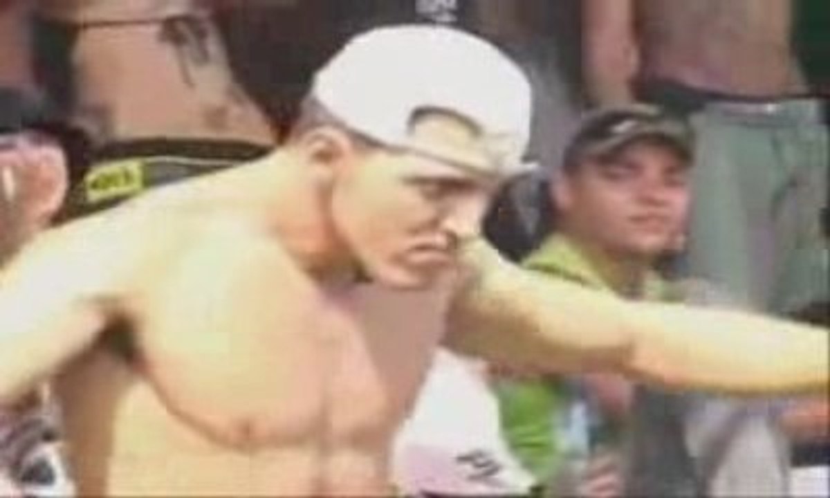 Tout defoncé, tout content.