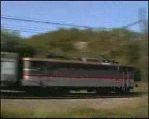 La BB 25246 tractant un Lyon - Saint-Gervais à Artemare