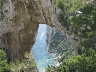 Capri,...passeggiando - www.vesuvioweb.com