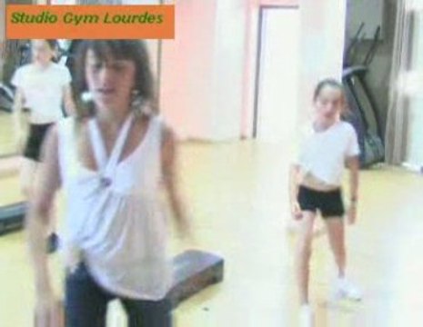 Step-danse enfant au Studio gym à Lourdes
