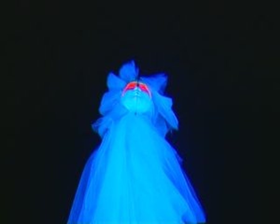 clip 1