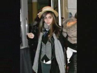 CELEBRITE 15-Le look improbable de LOURDES LEON-CICCONE