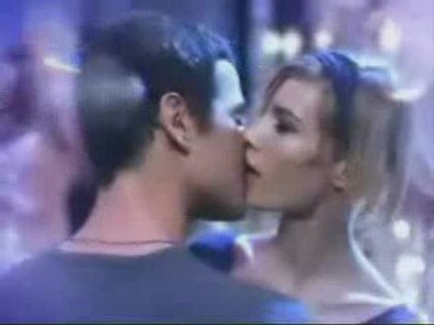 Perfume Amor Amor por Cacharel