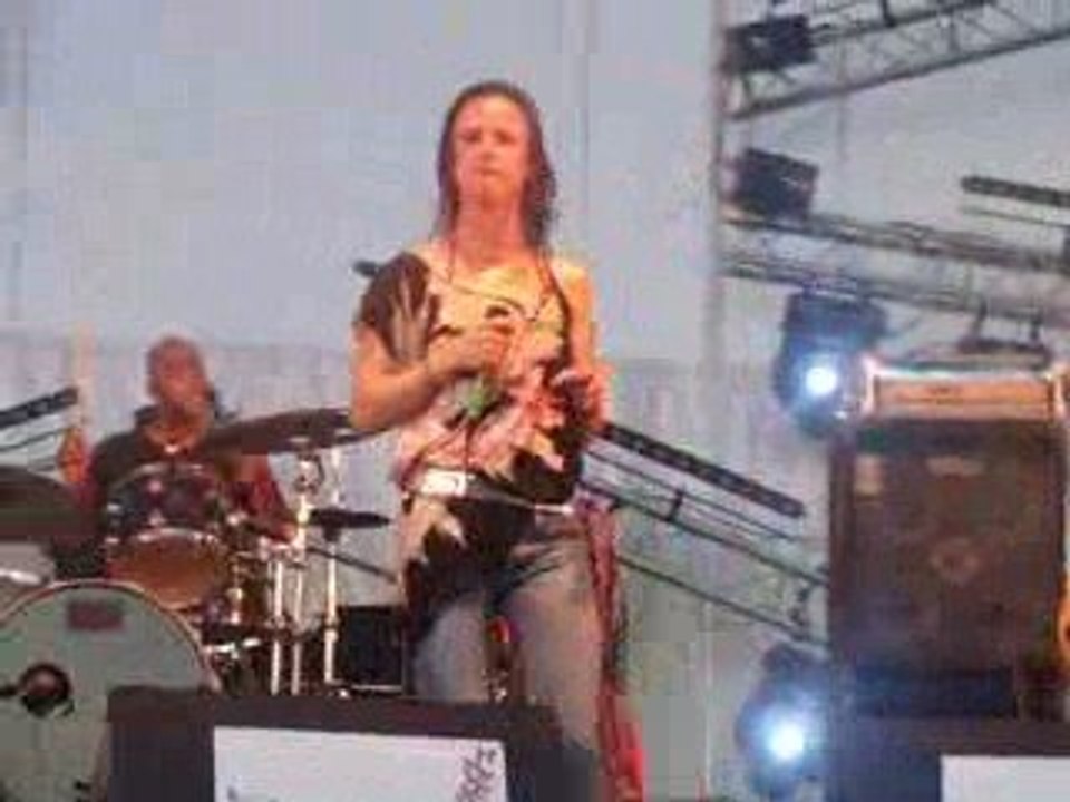 Juliette Lewis Skabazac You Speaking My Language