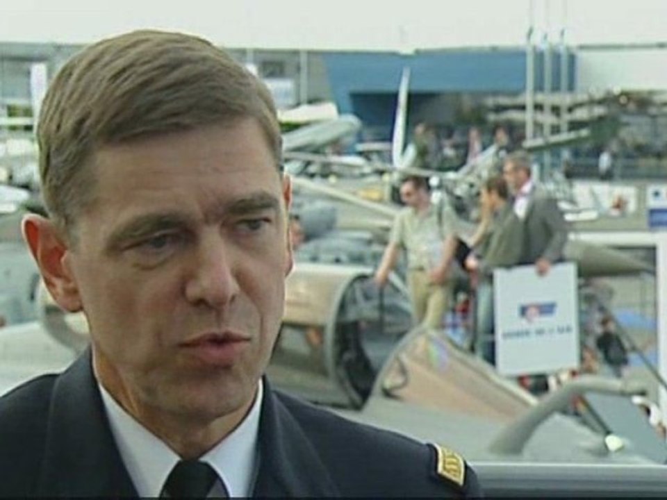 Le général Abrial, chef d'état major de l'armée de l'air