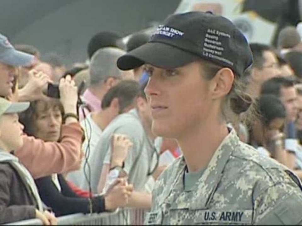 Visites du stand des armées américaines
