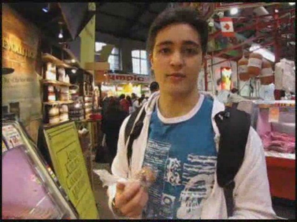 St. Lawrence Market- How to Eat Clean and Healthy in Toronto