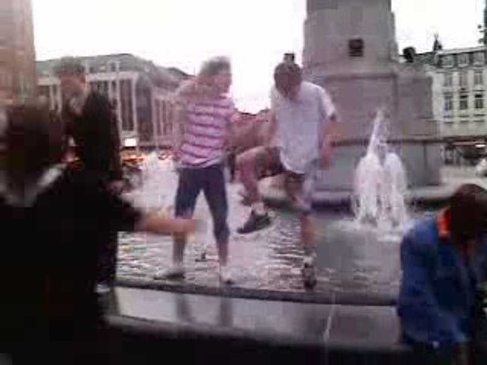 V2006090032