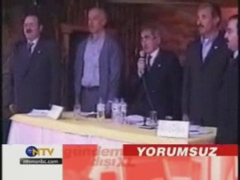 İstiklal Marşı böyle mi okunur? yorumsuz:D