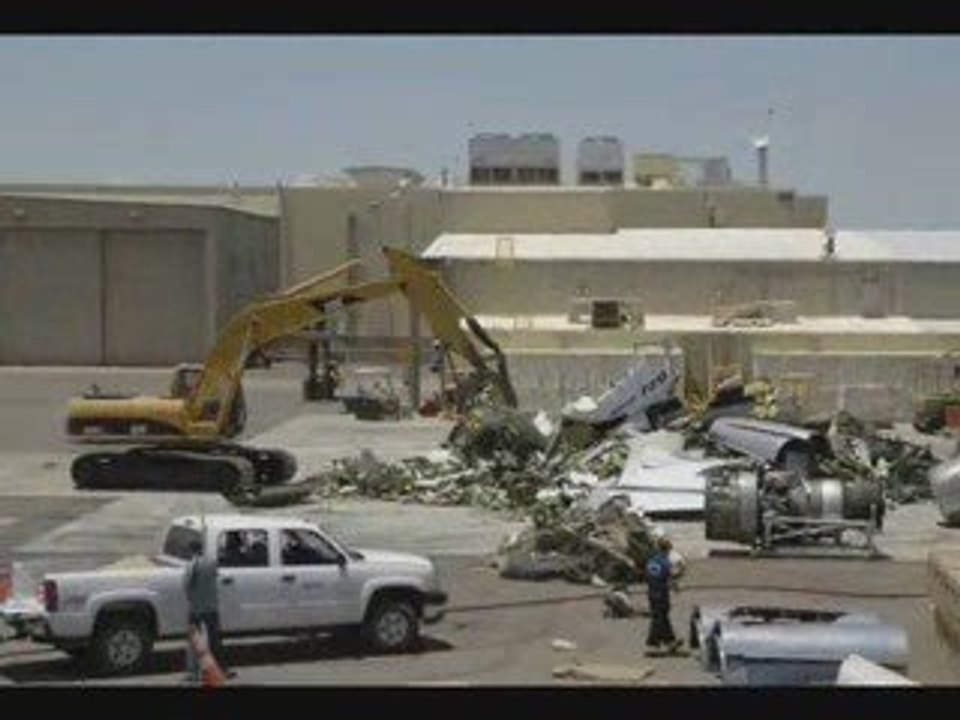 Boeing 727 Demolition