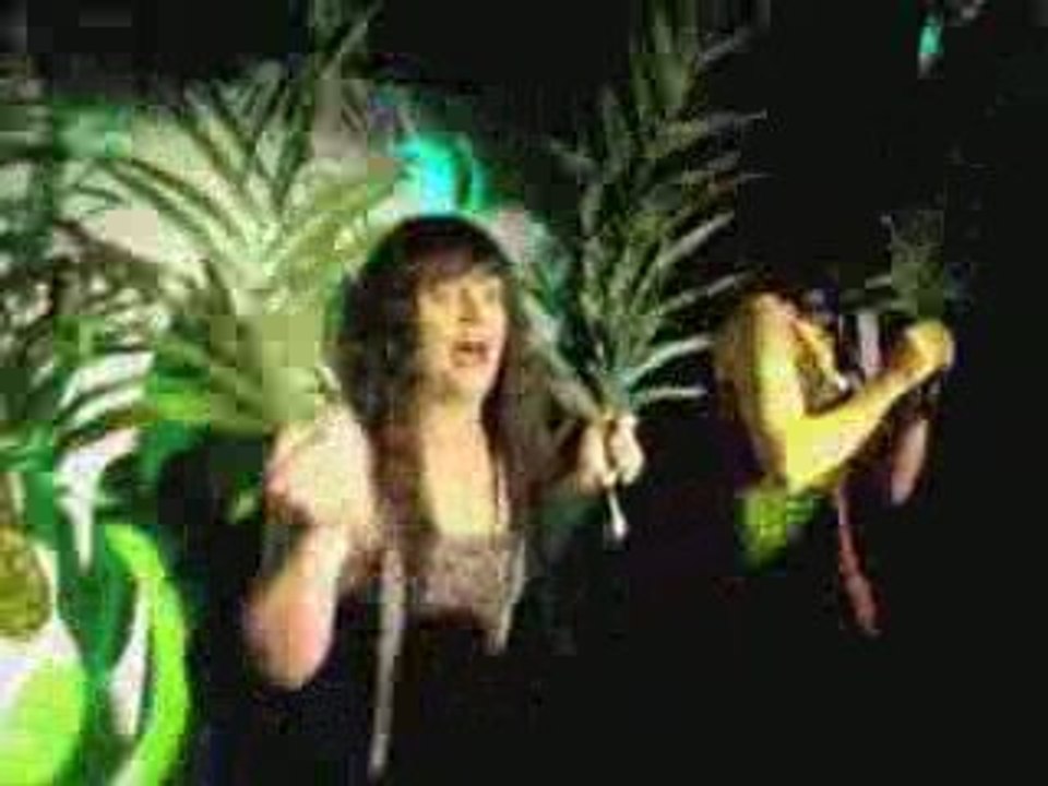 Nina Dschungel Queens at Irrenhouse Show