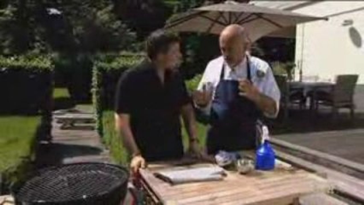 Veiligheid bij de BBQ: Een video van LetsCookit.Tv