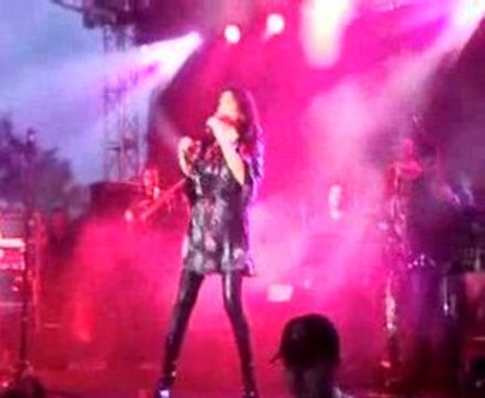 Funda Arar - Ateş Düştüğü Yeri Yakar (Sinop Üni. Konseri)