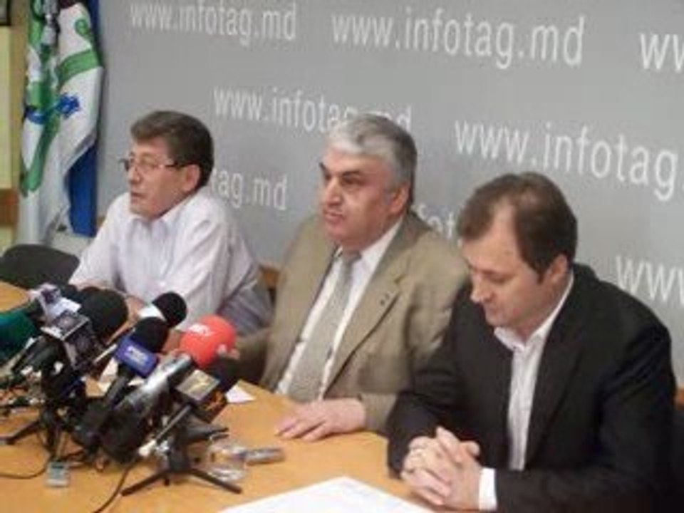 Conferinta de presa a Serafim Urechean, Filat si Ghimpu