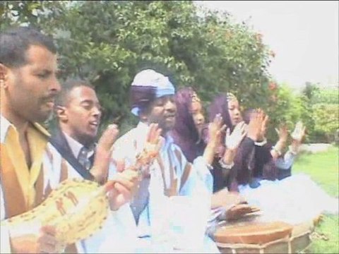 IZLAN - chants, danses et poésie berbère