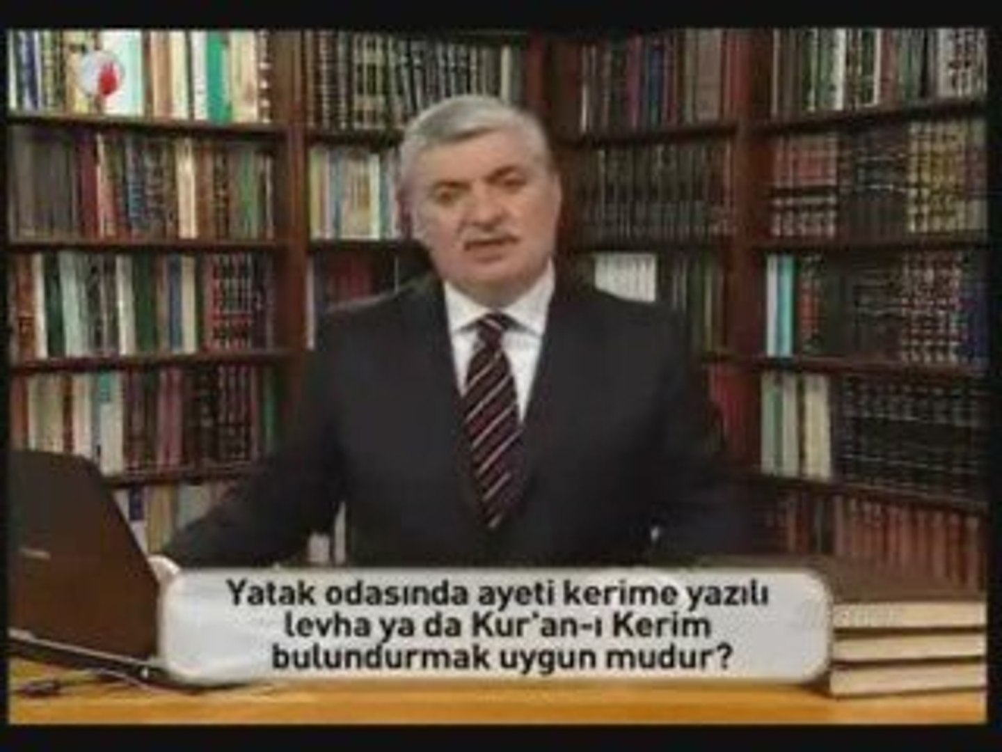 Yatak Odasinda Kuran Bulunmasi Okunmasi Dailymotion Video