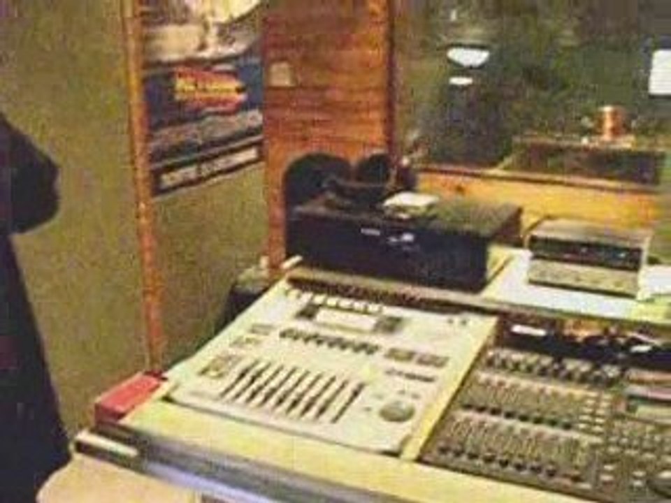 Clip instrumental